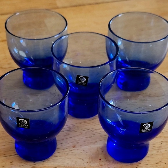 Japanese Handmade by Happy Sales Set of 5 Blue Glass Sake Cups 3oz. - Picture 1 of 9